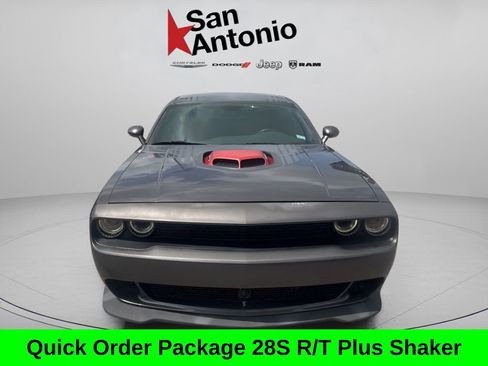 Used 2015 Dodge Challenger R/T Plus RWD image 3