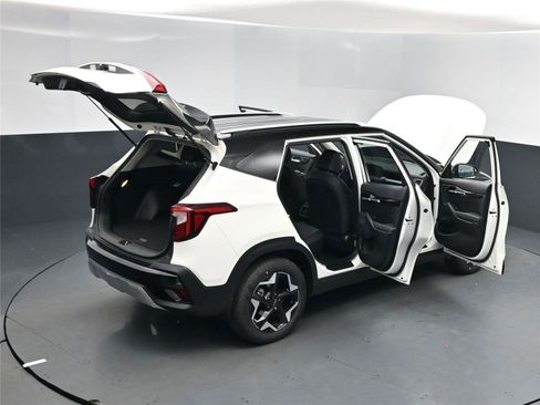 New 2026 Kia Seltos S image 28