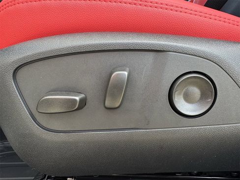 New 2026 Chevrolet Equinox EV RS image 20