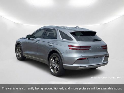 Used 2025 Genesis Electrified GV70 AWD/4WD image 8
