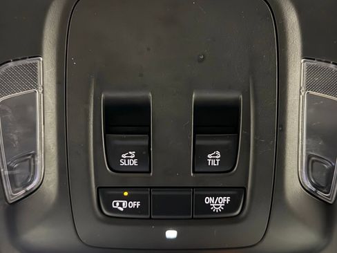 Used 2022 Cadillac CT4 Luxury w/ Sun And Sound Package image 28