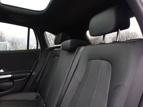 Certified 2022 Mercedes-Benz GLA 250 4MATIC image 16