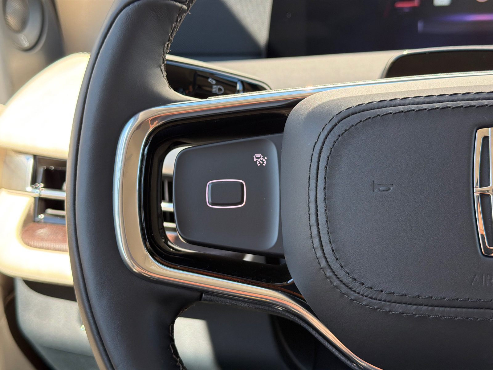 New 2027 Lincoln Navigator L Premier AWD/4WD image 25