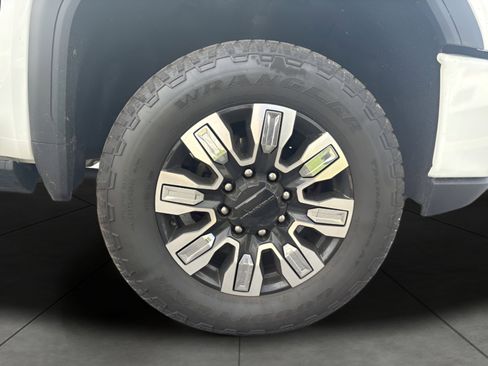 Used 2021 GMC Sierra 3500 AT4 w/ AT4 Premium Plus Package AWD/4WD image 40