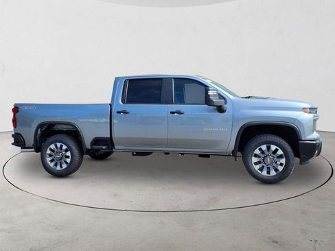 New 2025 Chevrolet Silverado 2500 Custom w/ Custom Value Package AWD/4WD image 4