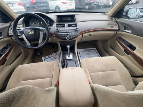 Used 2009 Honda Accord EX image 9