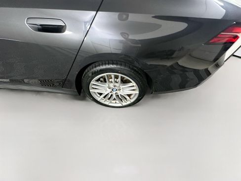 Used 2025 BMW 530i image 11