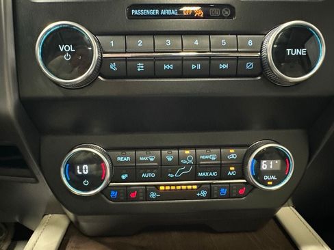 Used 2021 Ford Expedition Platinum AWD/4WD image 35