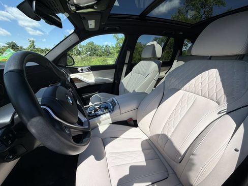 Used 2024 BMW X5 xDrive40i w/ Premium Package AWD/4WD image 13