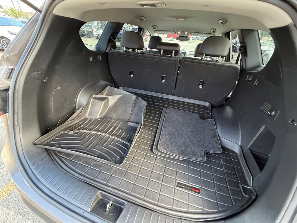 Used 2020 Hyundai Santa Fe SE AWD/4WD image 34