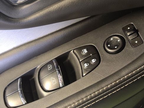 Used 2021 Nissan Murano SL FWD image 27