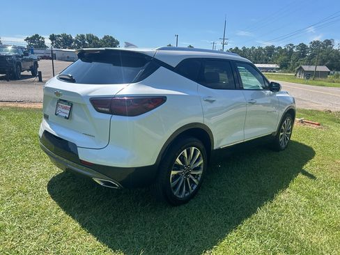 Used 2023 Chevrolet Blazer Premier w/ Driver Confidence II Package FWD image 10