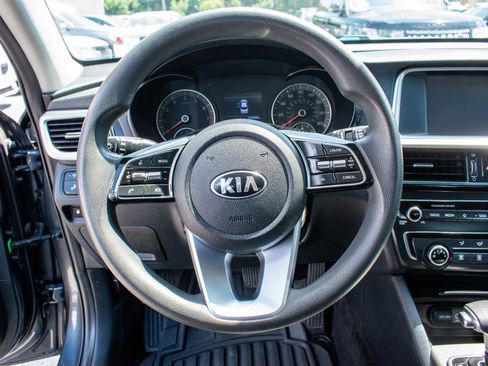 Used 2020 Kia Optima LX FWD image 9