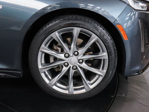 Used 2022 Cadillac CT5 Sport w/ Climate Package image 9