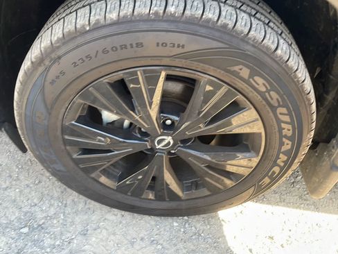 Used 2022 Nissan Rogue SV image 21