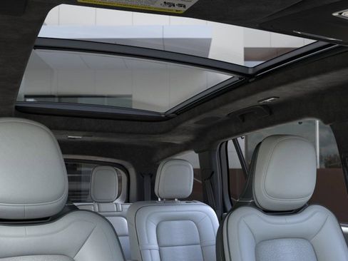 New 2026 Lincoln Aviator Black Label w/ Jet Appearance Package AWD/4WD image 22