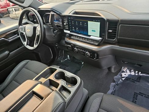 Certified 2023 Chevrolet Silverado 1500 LT w/ LPO, Dark Essentials Package AWD/4WD image 18