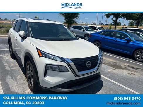 Used 2023 Nissan Rogue SV w/ SV Premium B Package FWD image 3