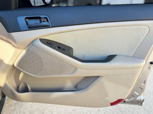 Used 2012 Kia Optima LX image 12