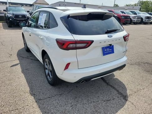 Certified 2024 Ford Escape ST-Line w/ Tech Pack #1 AWD/4WD image 3