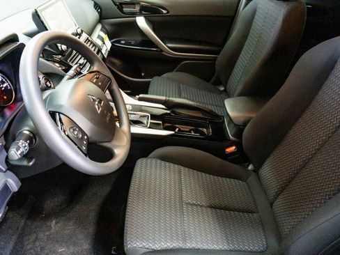 New 2026 Mitsubishi Eclipse Cross LE image 5