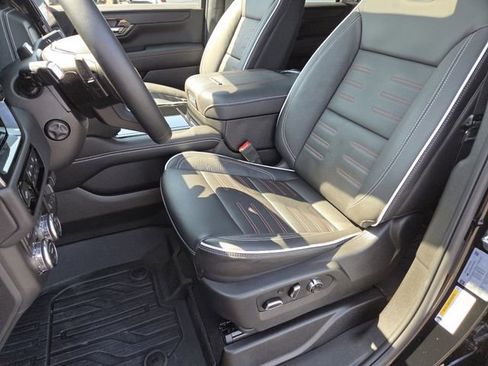 Used 2026 GMC Yukon XL AT4 Ultimate w/ LPO, Floor Liner Package AWD/4WD image 39