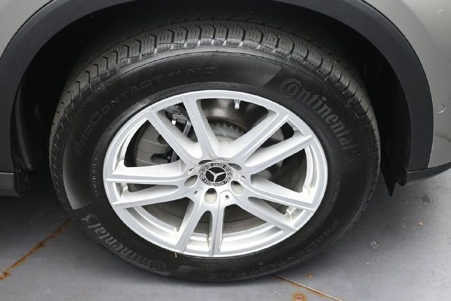 Used 2023 Mercedes-Benz GLC 300 4MATIC image 10
