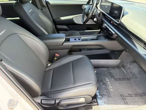 Used 2023 Hyundai Ioniq 6 SEL AWD/4WD image 18