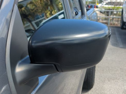 Used 2022 Nissan Frontier S w/ Technology Package image 12