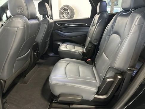 Certified 2023 Buick Enclave Essence image 32