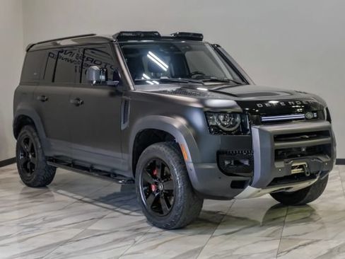 Used 2020 Land Rover Defender 110 First Edition AWD/4WD image 10