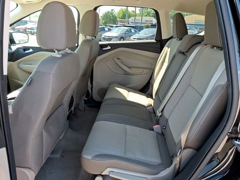 Used 2015 Ford Escape SE w/ Equipment Group 201A FWD image 9