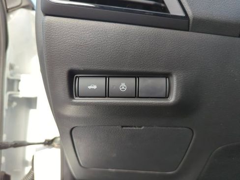 New 2026 Nissan Sentra SV w/ SV Convenience Package FWD image 33
