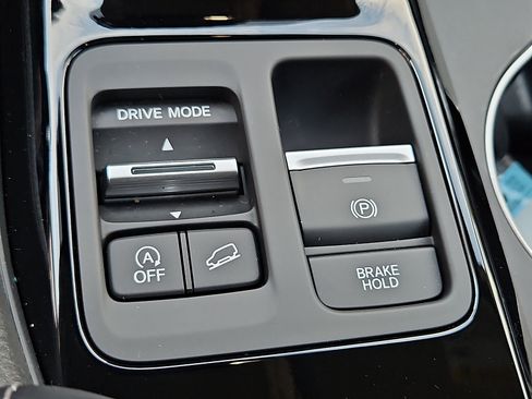 Used 2024 Honda Pilot Elite image 7