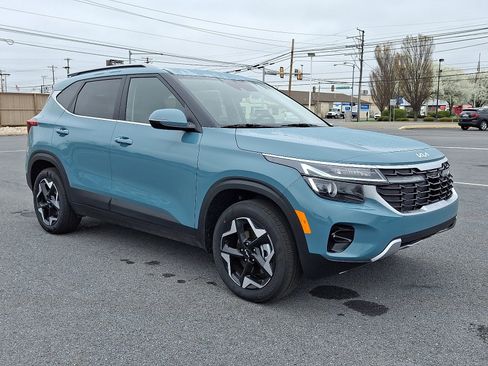 New 2026 Kia Seltos EX AWD/4WD image 2