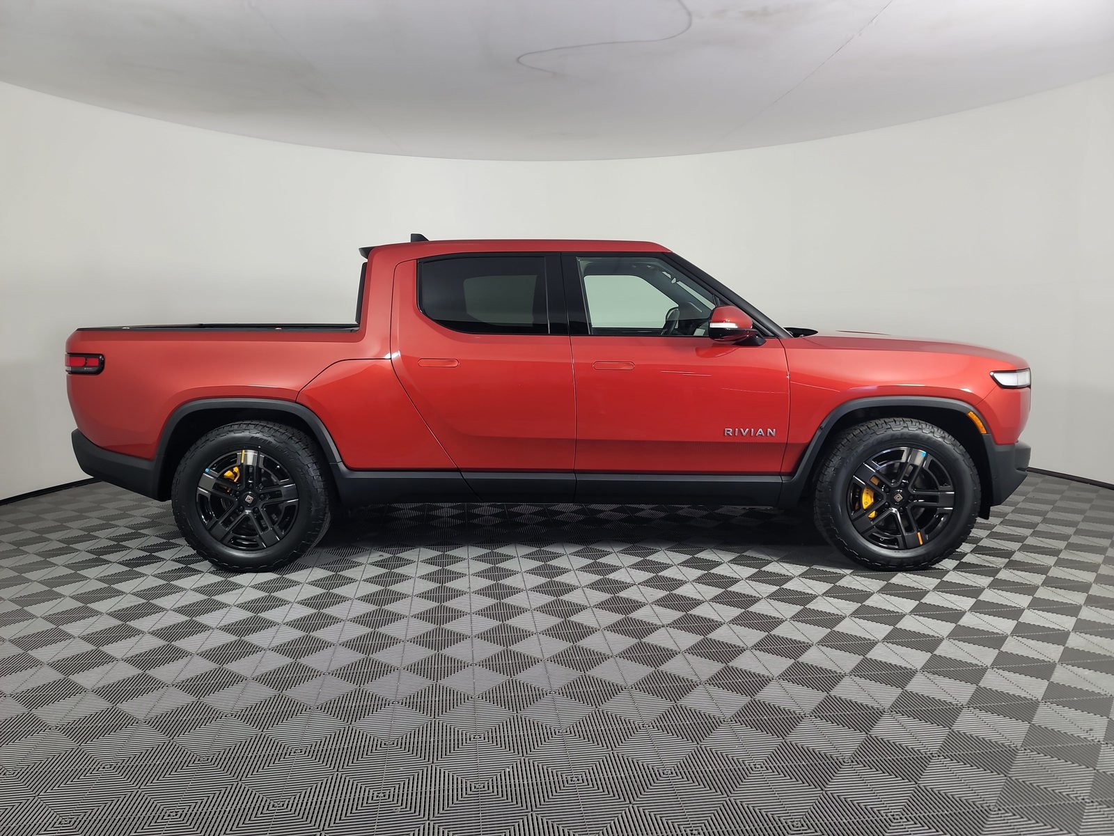 Used 2023 Rivian R1T Adventure Quad AWD/4WD image 6