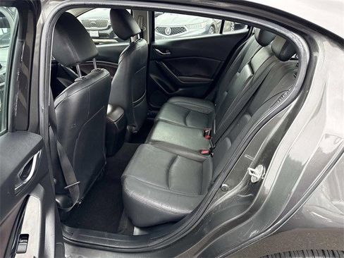 Used 2018 MAZDA MAZDA3 Grand Touring image 15