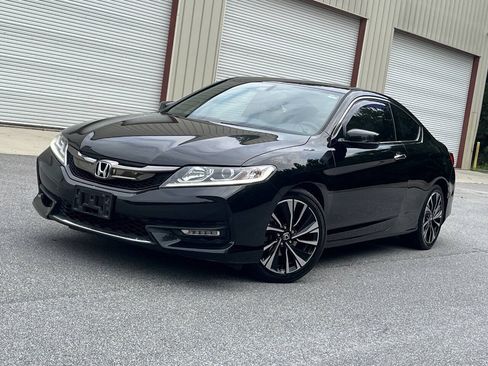 Used 2017 Honda Accord EX-L image 1