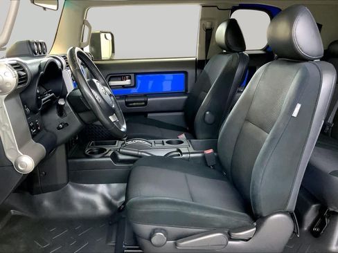Used 2007 Toyota FJ Cruiser 2WD image 7