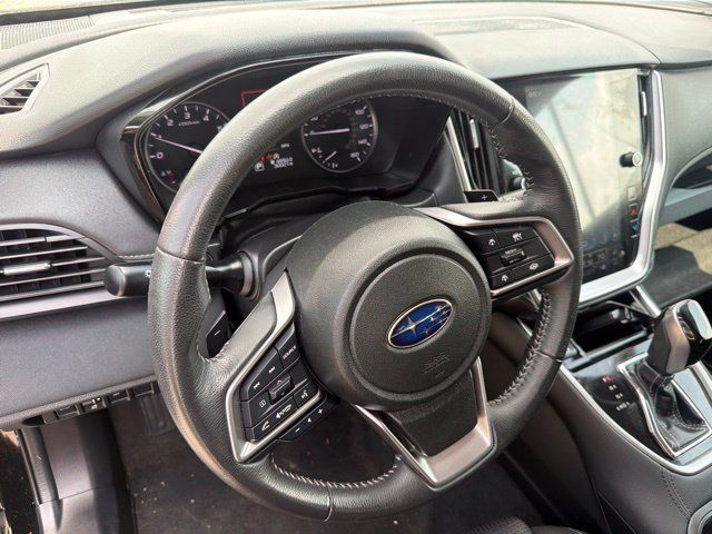 Used 2023 Subaru Outback Premium AWD/4WD image 16