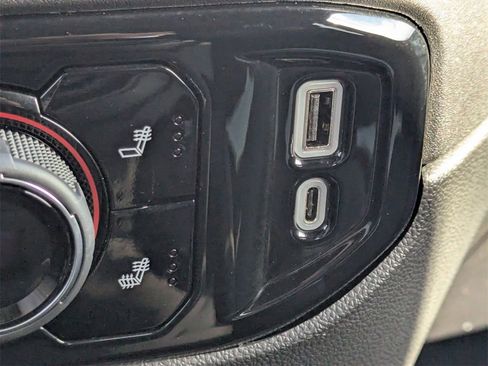 Used 2024 Chevrolet Silverado 1500 LT image 22