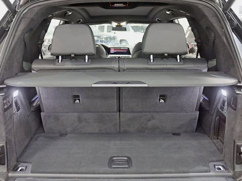 Used 2020 BMW X7 xDrive40i w/ M Sport Package AWD/4WD image 40