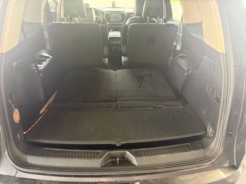 Used 2017 GMC Acadia Denali w/ Technology Package image 15