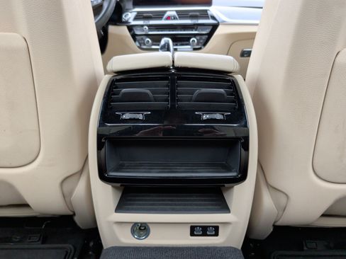 Used 2021 BMW 530i image 36