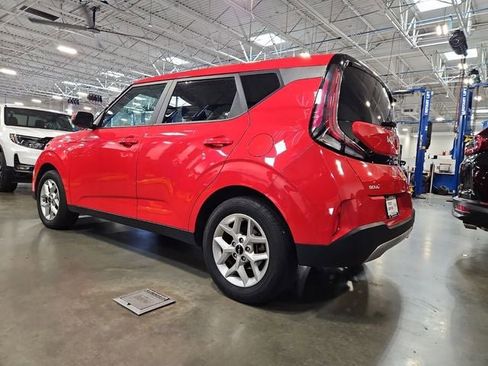 Used 2024 Kia Soul LX w/ Option Group 015 image 7