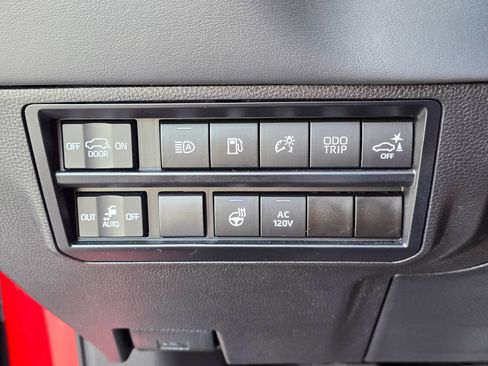 Used 2024 Toyota Sequoia Platinum AWD/4WD image 24