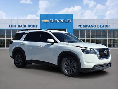 Used 2024 Nissan Pathfinder SV