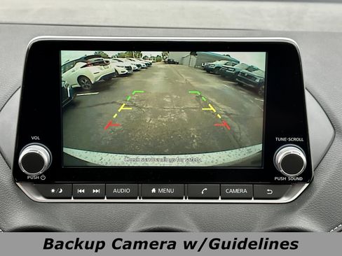 Used 2025 Nissan Sentra SV image 8