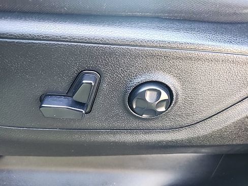 Certified 2019 RAM 1500 Big Horn AWD/4WD image 22