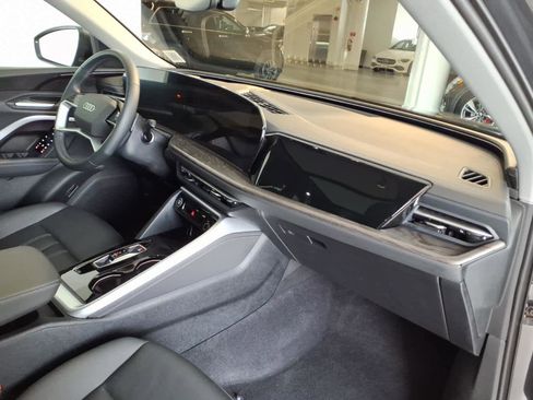 Used 2025 Audi Q5 Premium w/ Convenience Package AWD/4WD image 21